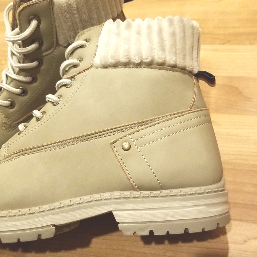 Alpine ankle boot - Picture 8 of 10